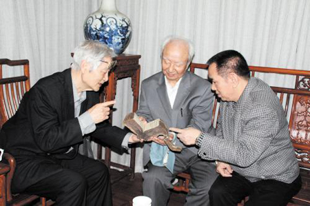 藏家藏中医药古秘方手抄本5000多册 最早为明代