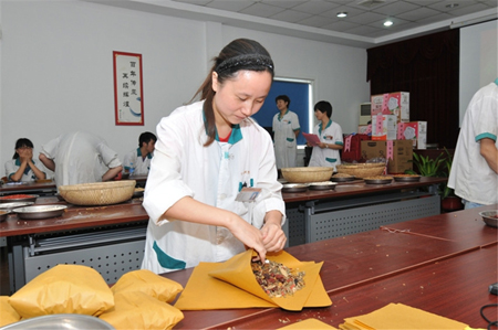防治疫情中药成先锋