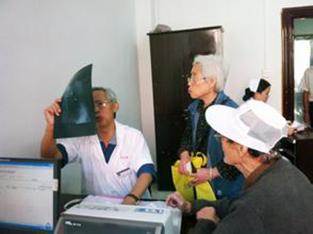 广西开展中医名医名家走基层行动