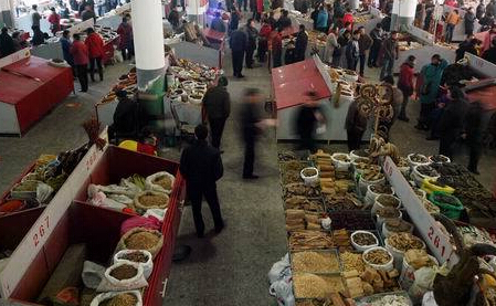 中药市场高价玩疯狂 低价建品牌