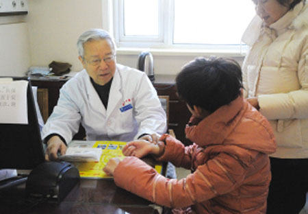 中医药“走出去”：号准脉象开药方