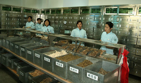 盘活基层要注重发挥中医药作用