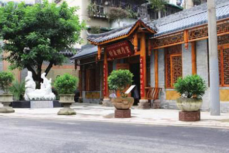 国医馆扎堆开业抢夺中医药市场