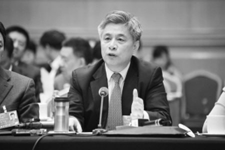 李振江：推进中药现代化 把传统中药推向世界