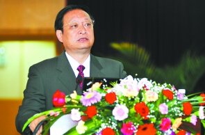 王国强：坚定中医药振兴发展的信心和决心