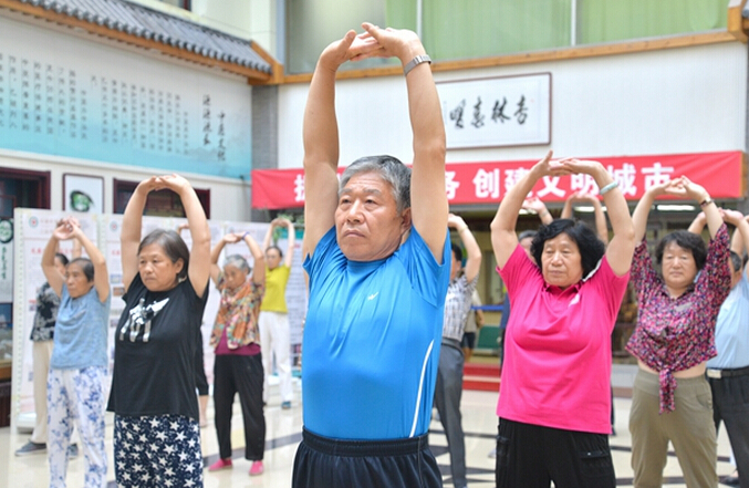 河北省石家庄市中医院成立八段锦俱乐部