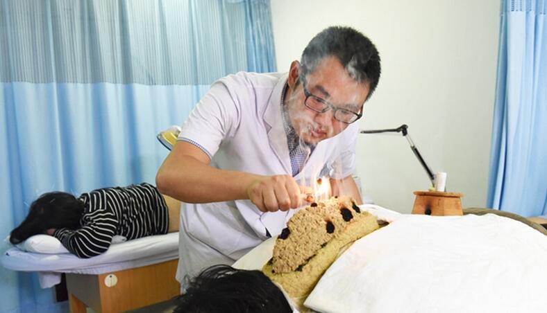 浙江省衢州市中医医院督脉灸分段疗法受患者欢迎