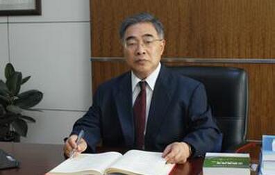 张伯礼院士获2016年吴阶平医学奖
