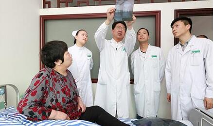 云南三家中医学术流派传承工作室通过验收