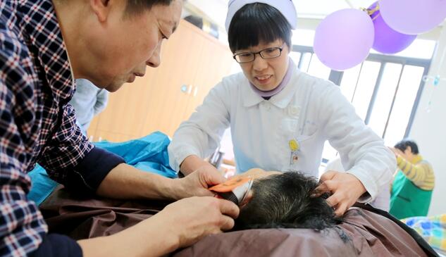 浙江省杭州市萧山中医院康复二科患者提供免费的上门理发服务