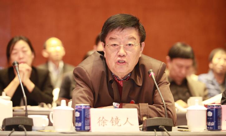 徐镜人代表：真正让中医中药 “流行”起来