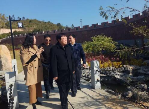中国中医药信息研究会会长吴刚来我园参观考察
