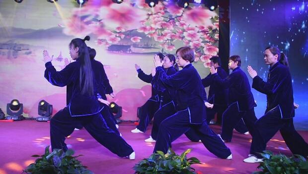 山西运城市芮城县举办首届外国留学生（芮城）过中国年活动