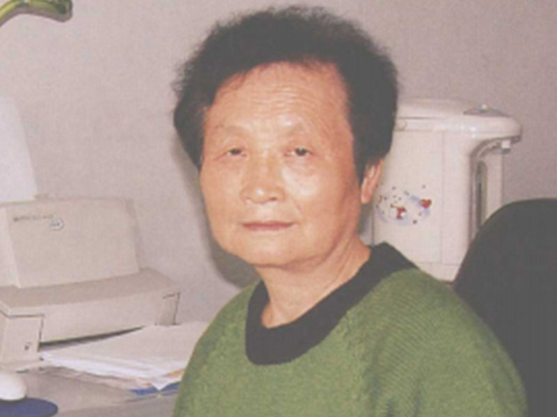 张瑞霞