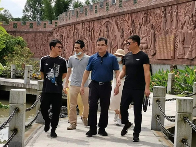 广东省第二人民医院副院长率队来我园参观调研