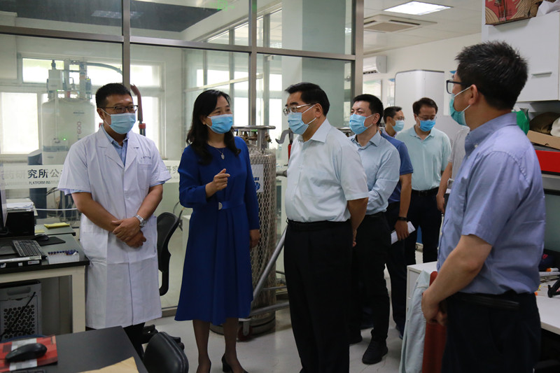 连维良调研中国中医科学院