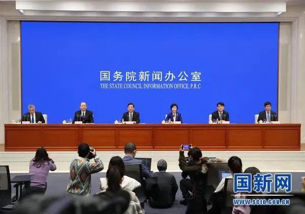 新冠疫苗全民免费接种，全部费用政府出！