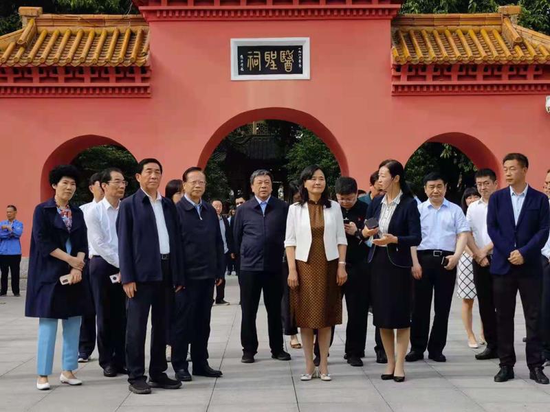 余艳红在河南调研中医药工作时指出 大力传承弘扬医圣仲景文化做好守正创新传承发展工作
